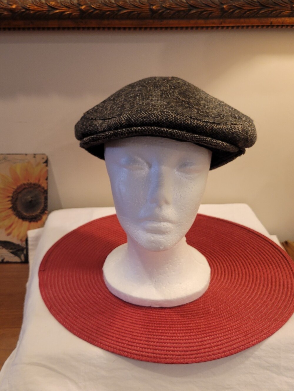 ⚫️EUC~Classic Tweed Newsboy Cap